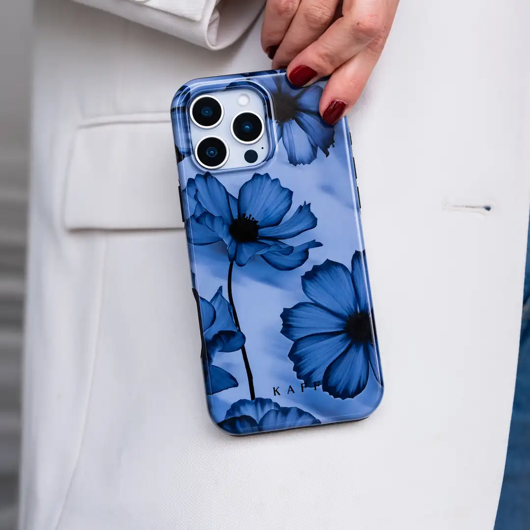 Midnight Bloom Telefon Kılıfı